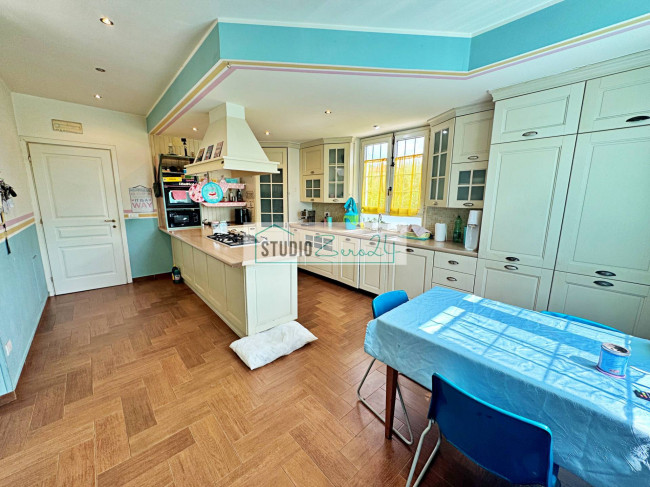 Villetta Bifamiliare in vendita a Pietrasanta