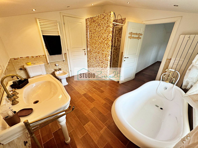 Villetta Bifamiliare in vendita a Pietrasanta