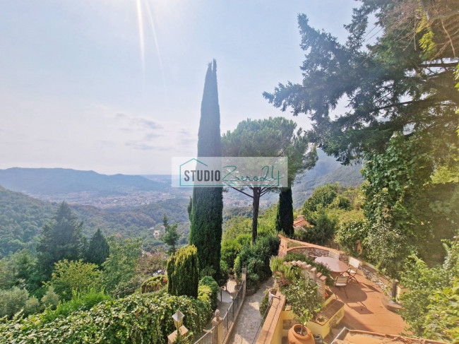 Casa singola in vendita a Camaiore