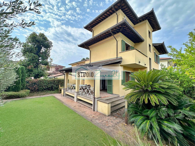 Villa in vendita a Pietrasanta