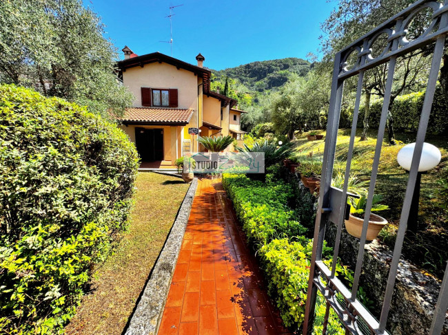 Villetta Bifamiliare in vendita a Pietrasanta