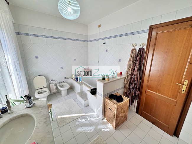 Casa singola in vendita a Pietrasanta