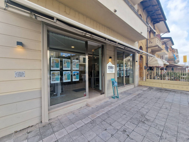 Agenzia immobiliare a Camaiore