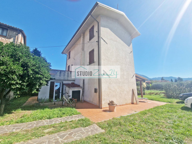 Villa in vendita a Camaiore
