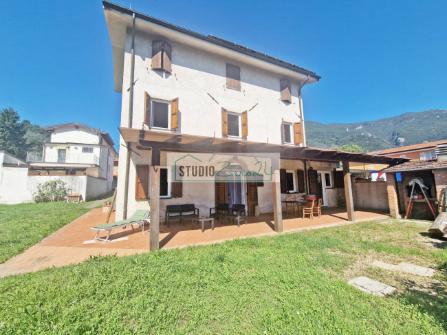 Villa in vendita a Camaiore