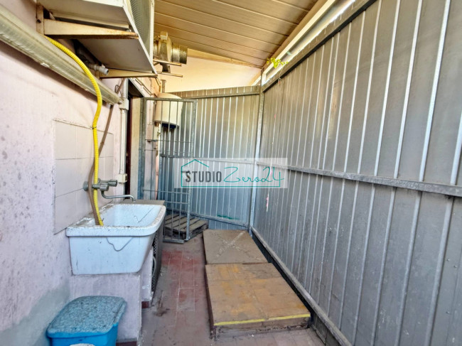 Locale commerciale in vendita a Viareggio