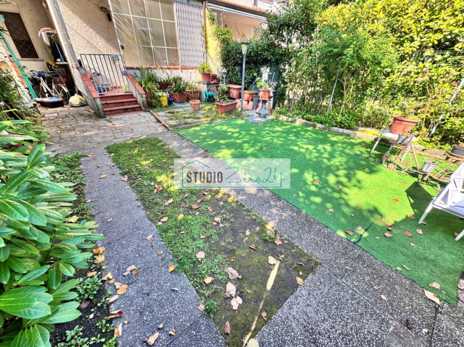 Villette a schiera in vendita a Pietrasanta