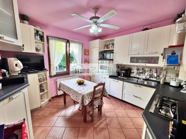 Villette a schiera in vendita a Pietrasanta