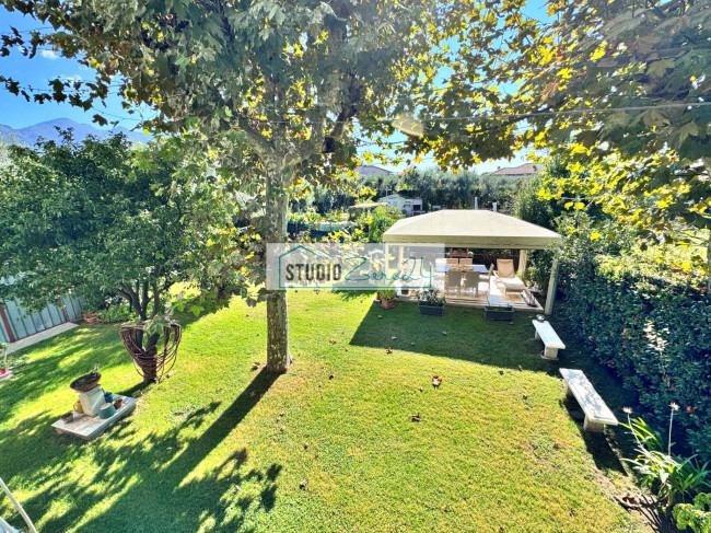 Villa in vendita a Seravezza