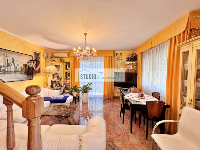 Villa in vendita a Seravezza