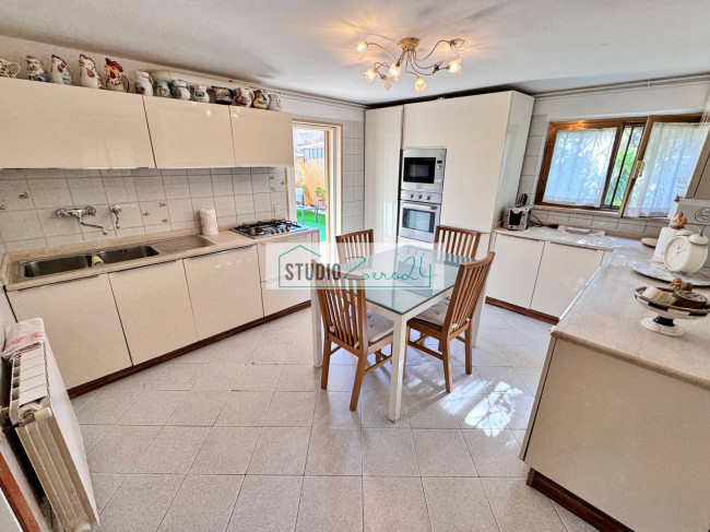 Villa in vendita a Seravezza