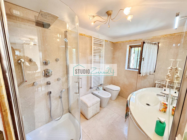 Villa in vendita a Seravezza