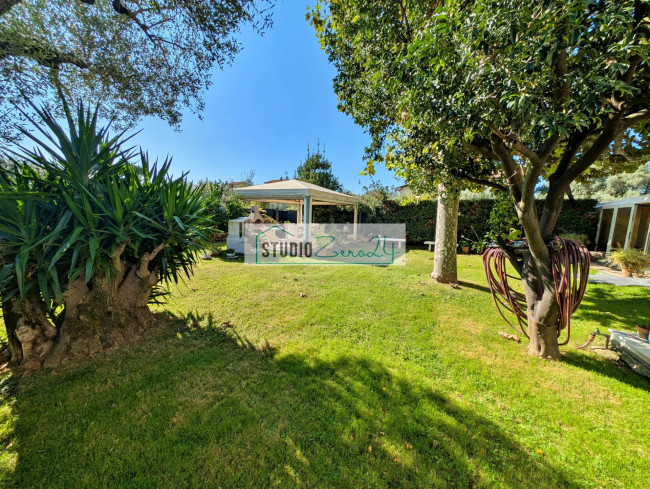 Villa in vendita a Seravezza