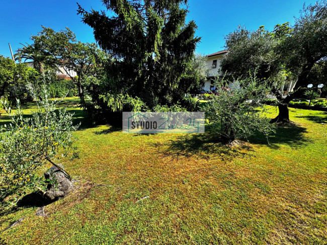 Villa in vendita a Forte dei Marmi