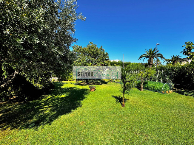 Villa in vendita a Forte dei Marmi