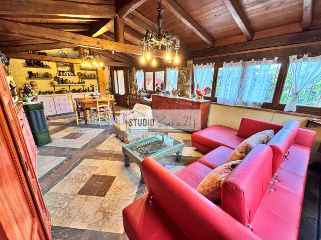 Villa in vendita a Seravezza