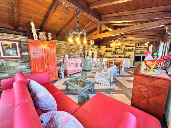 Villa in vendita a Seravezza