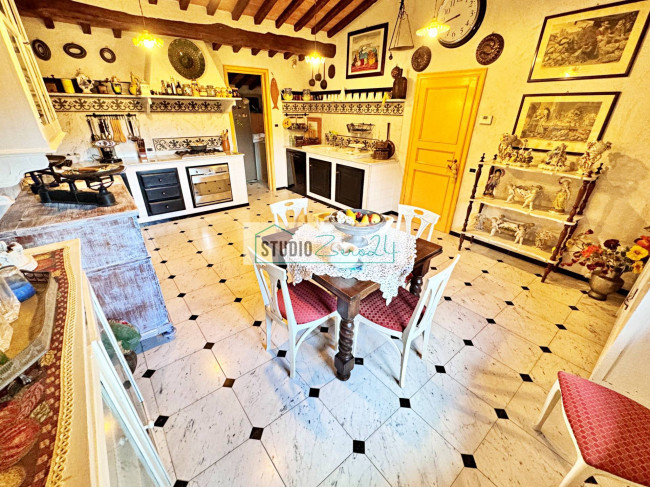 Villa in vendita a Seravezza