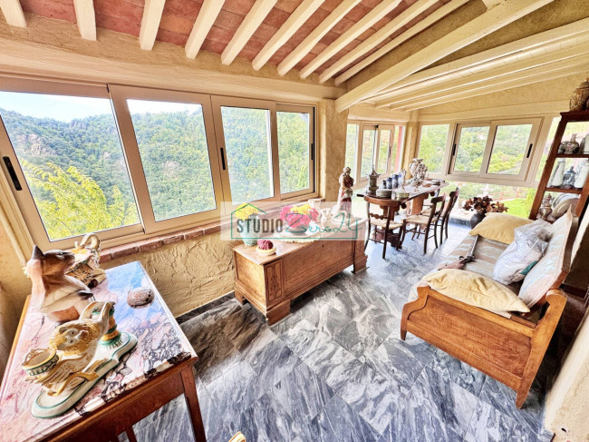 Villa in vendita a Seravezza