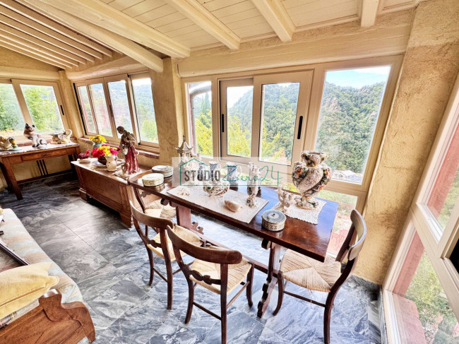 Villa in vendita a Seravezza