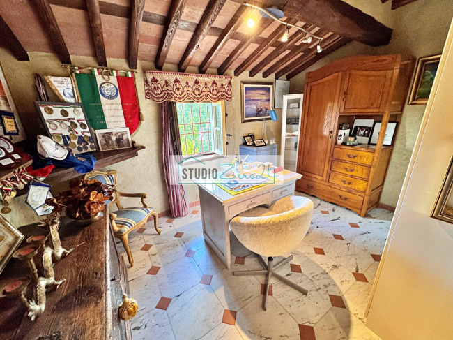 Villa in vendita a Seravezza