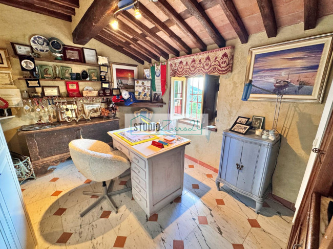 Villa in vendita a Seravezza