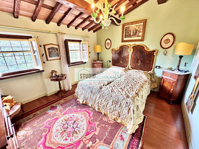 Villa in vendita a Seravezza