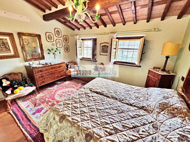 Villa in vendita a Seravezza