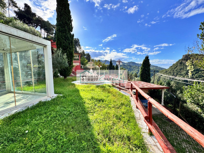 Villa in vendita a Seravezza