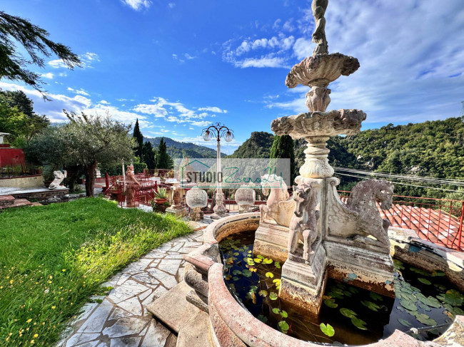 Villa in vendita a Seravezza