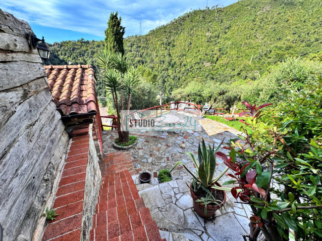 Villa in vendita a Seravezza