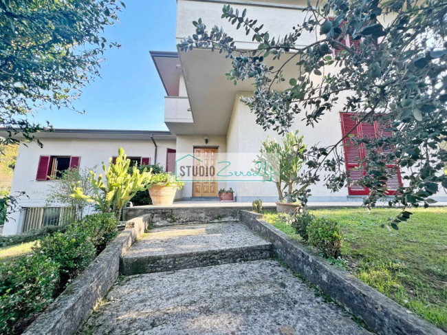 Villa in vendita a Camaiore