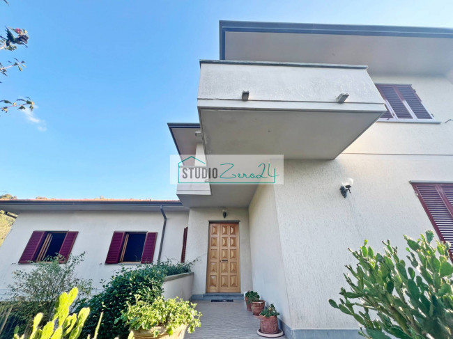 Villa in vendita a Camaiore