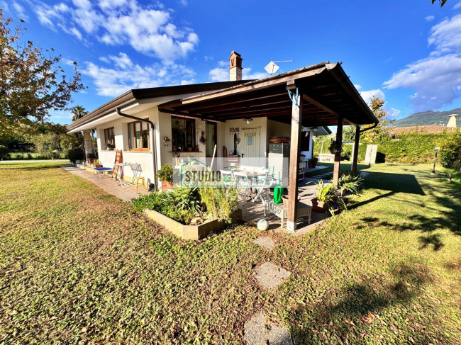 Villa in vendita a Pietrasanta