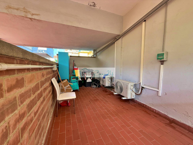 Locale commerciale in vendita a Viareggio