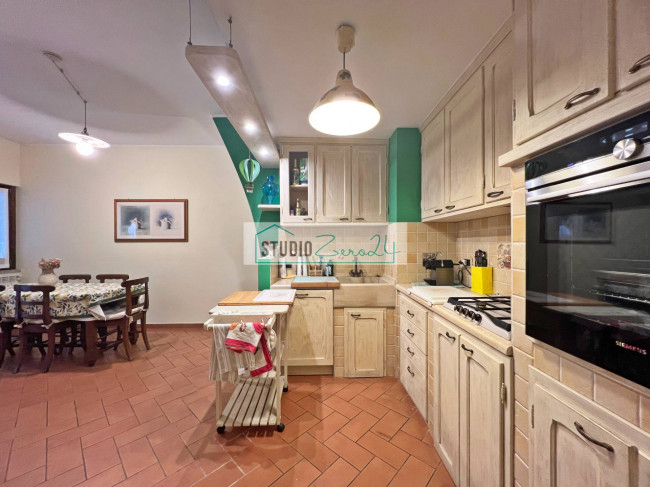 Villette a schiera in vendita a Camaiore