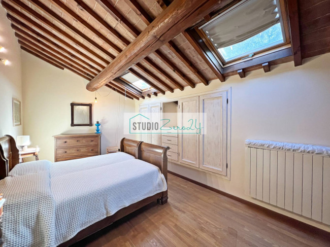 Villette a schiera in vendita a Camaiore