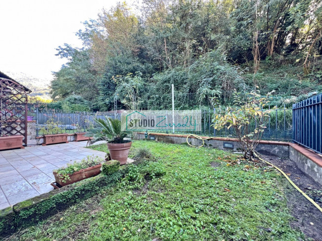 Villette a schiera in vendita a Camaiore