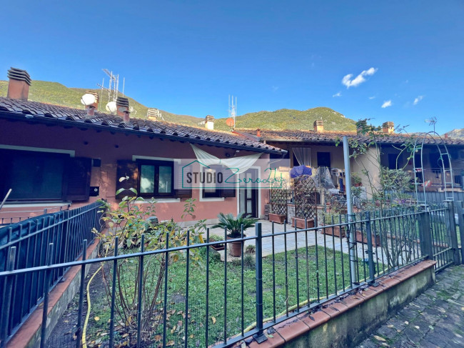 Villette a schiera in vendita a Camaiore