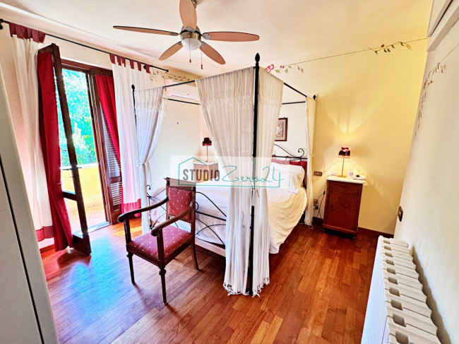 Villetta Bifamiliare in vendita a Pietrasanta