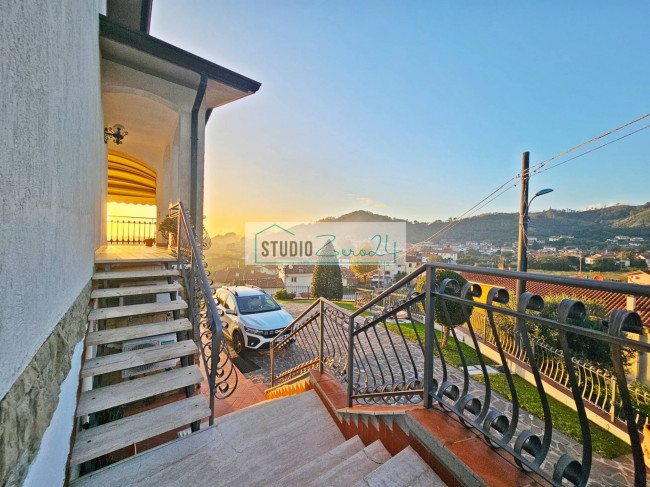 Villa in vendita a Massarosa