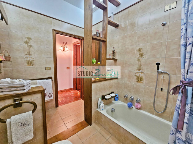 Villa in vendita a Massarosa