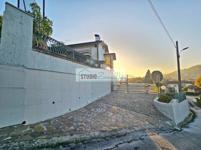 Villa in vendita a Massarosa