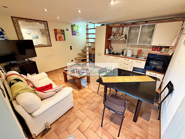 Cielo Terra in vendita a Pietrasanta