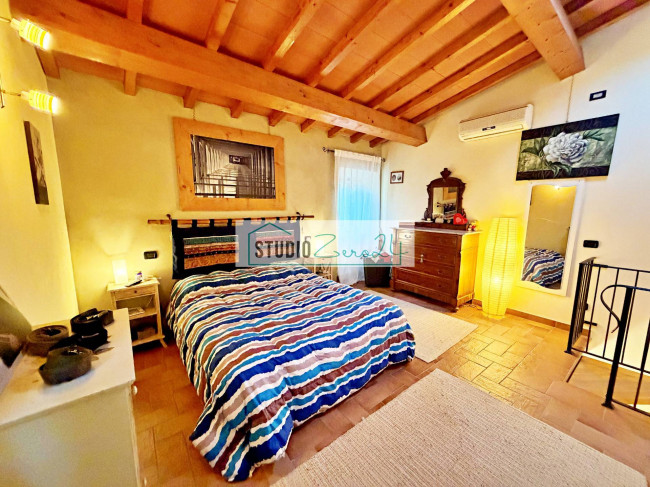 Cielo Terra in vendita a Pietrasanta