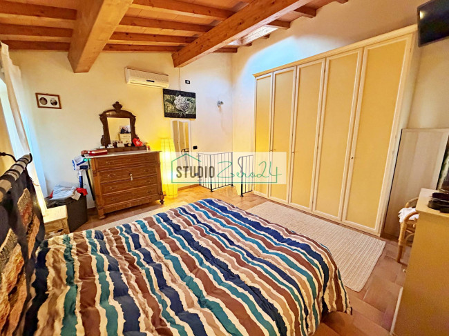 Cielo Terra in vendita a Pietrasanta