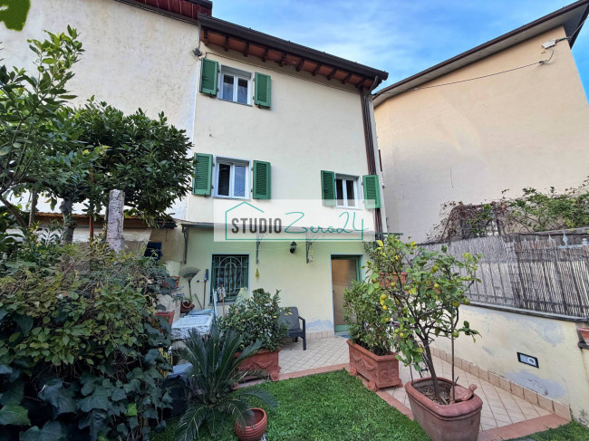 Cielo Terra in vendita a Pietrasanta