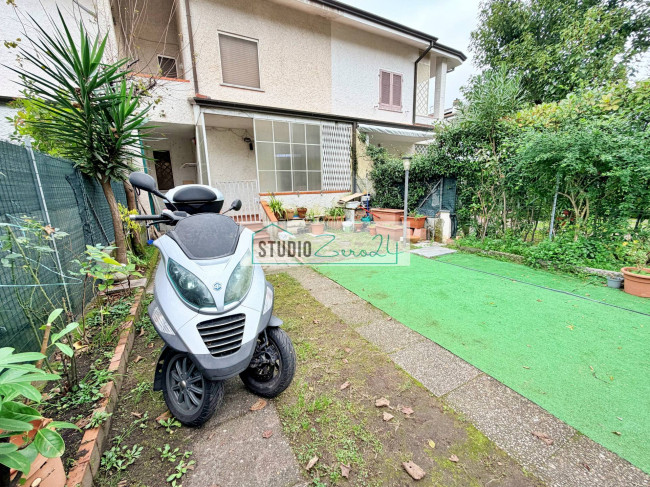 Villette a schiera in vendita a Pietrasanta