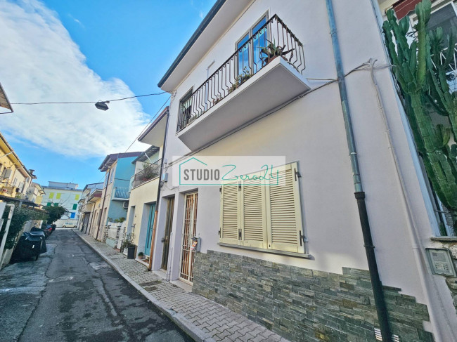 Appartamento in vendita a Viareggio