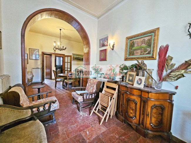 Appartamento in vendita a Viareggio